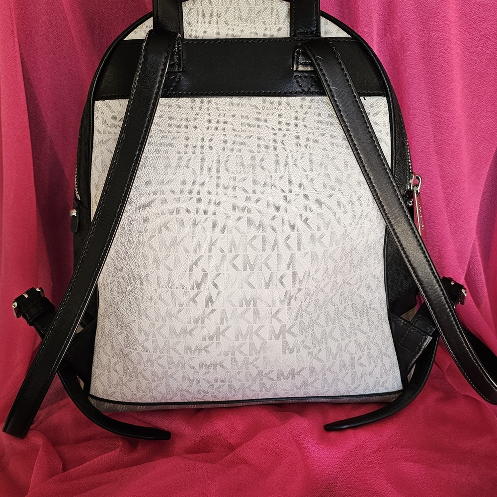 Michael Kors White and Gray Signature Mini Backpack - Picture 2 of 8